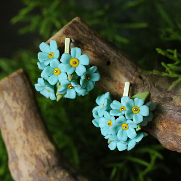 Turquoise Flower Bunch Earrings