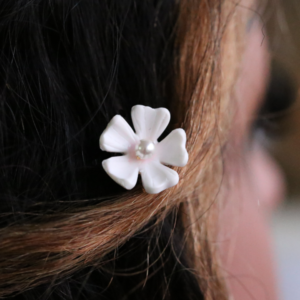 White Clay Flower Hair Clip Set